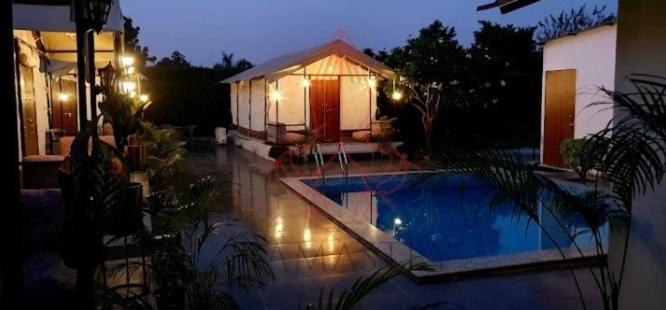 Luxury Farmhouse In Chhatarpur With Pool Neu-Delhi Exterior foto